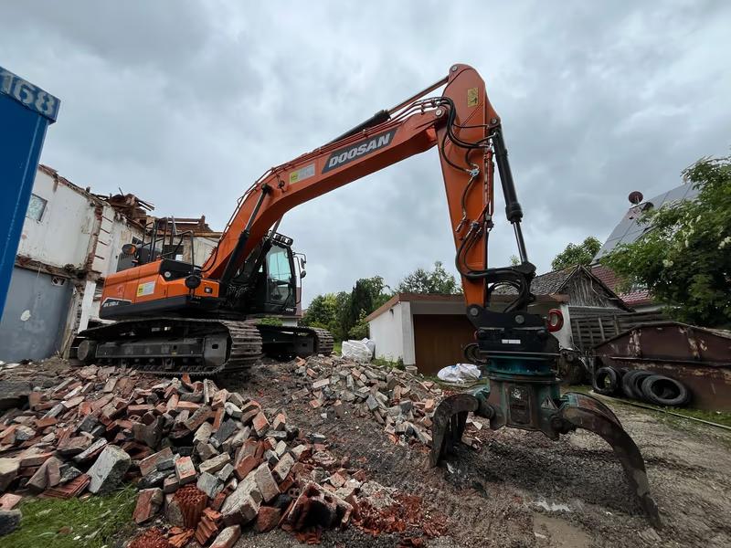 Excavadora Doosan DX 210 LC-7
