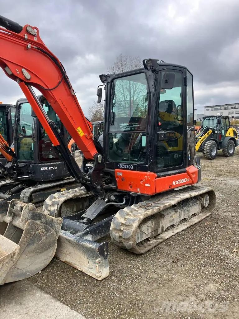 Kubota KX 060-5 Miniexcavadora 2023 | OilQuick OQ45 | A/C | Pantalla LCD Color